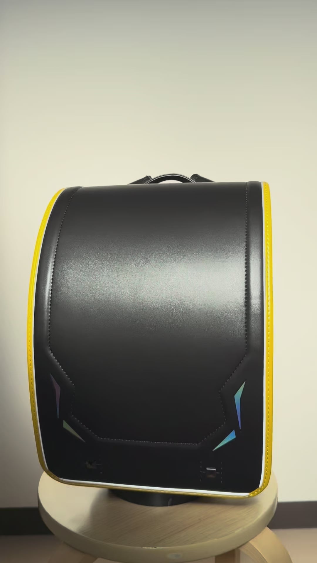 マツモト　くるピタ　レインボースパーク　ブラック×メタリックイエロー