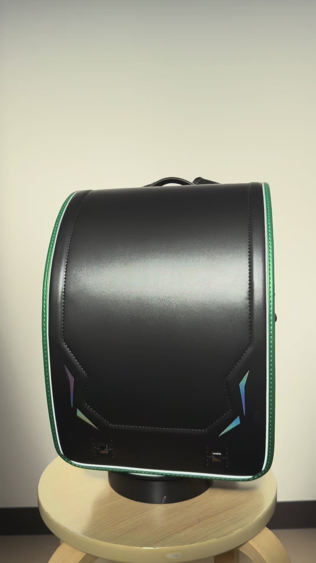マツモト　くるピタ　レインボースパーク　ブラック×メタリックグリーン
